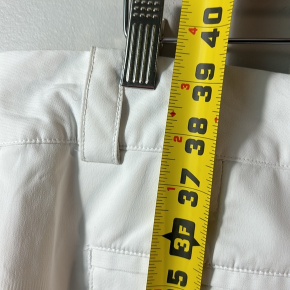 Nike GOLF Women’s Dri-Fit White Golf Pants. size 12. zippered side pkts. EUC - Picture 9 of 10